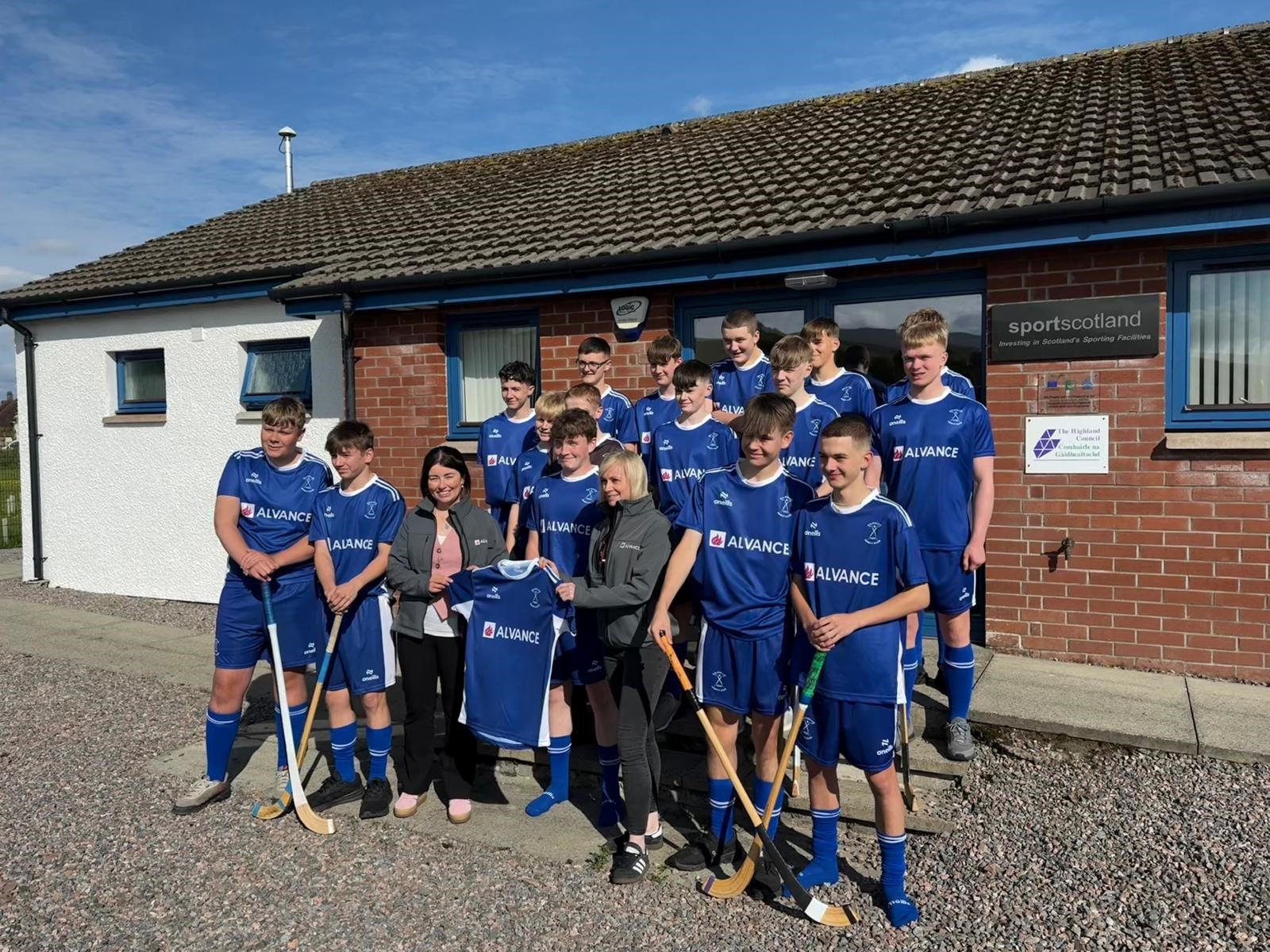 Alvance British Aluminium Supports Kilmallie Shinty Club with New Under-17 Team Strip